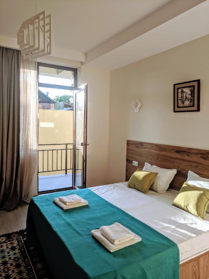 Hotel 5 Rooms Tbilisi ภายนอก รูปภาพ
