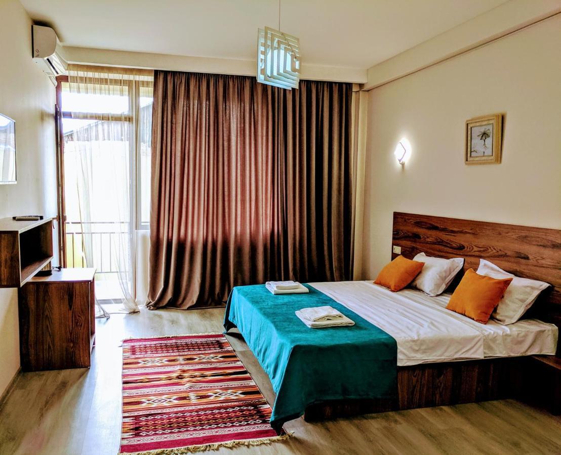 Hotel 5 Rooms Tbilisi ภายนอก รูปภาพ